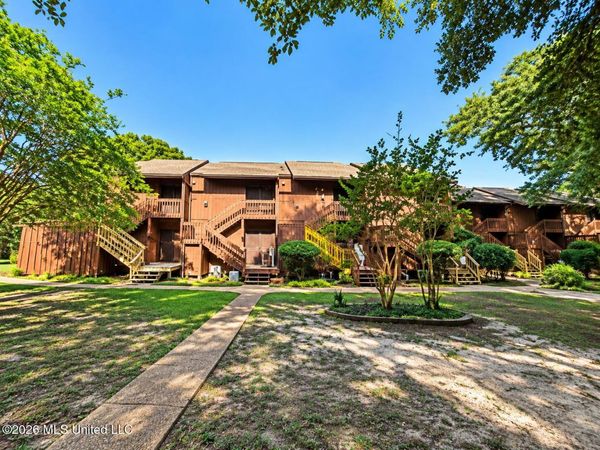 208 Lakeside Villa, Diamondhead, MS 39525