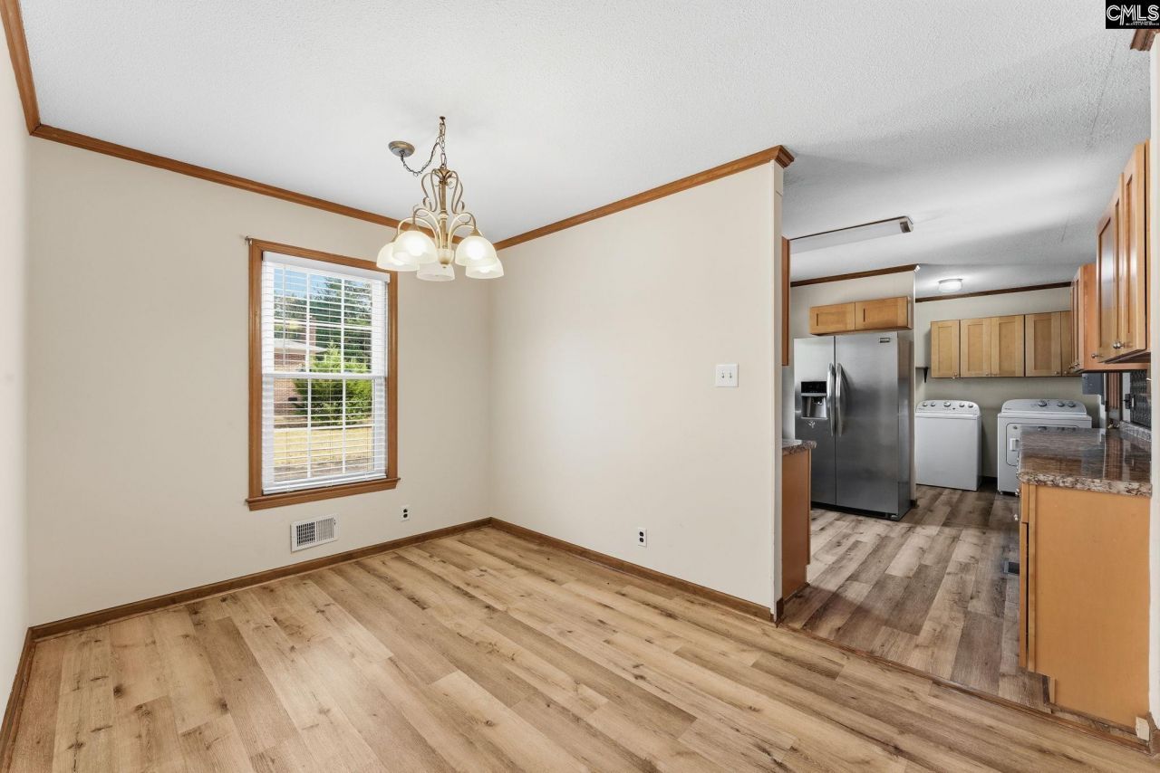 201 Hillcrest Drive Photo 10