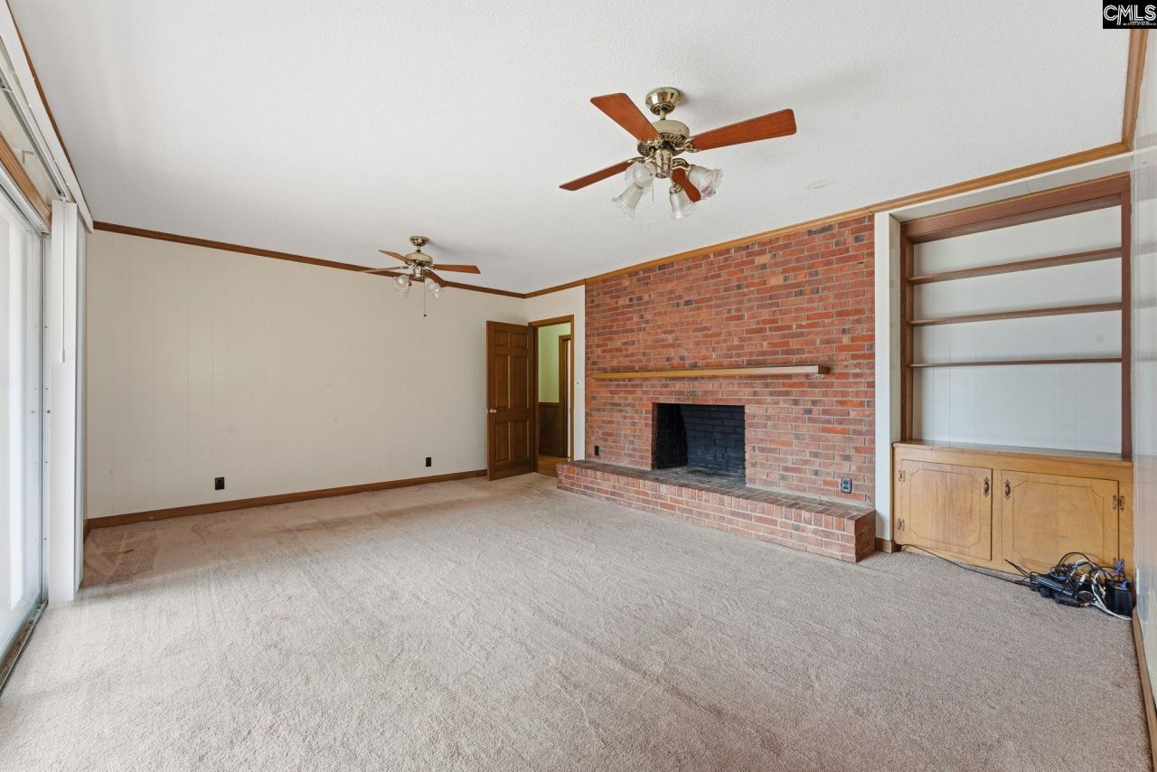 201 Hillcrest Drive Photo 15