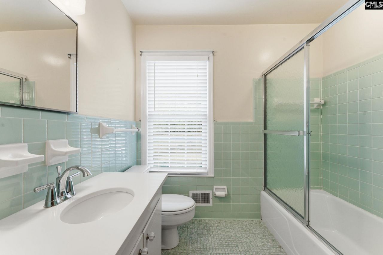 201 Hillcrest Drive Photo 18