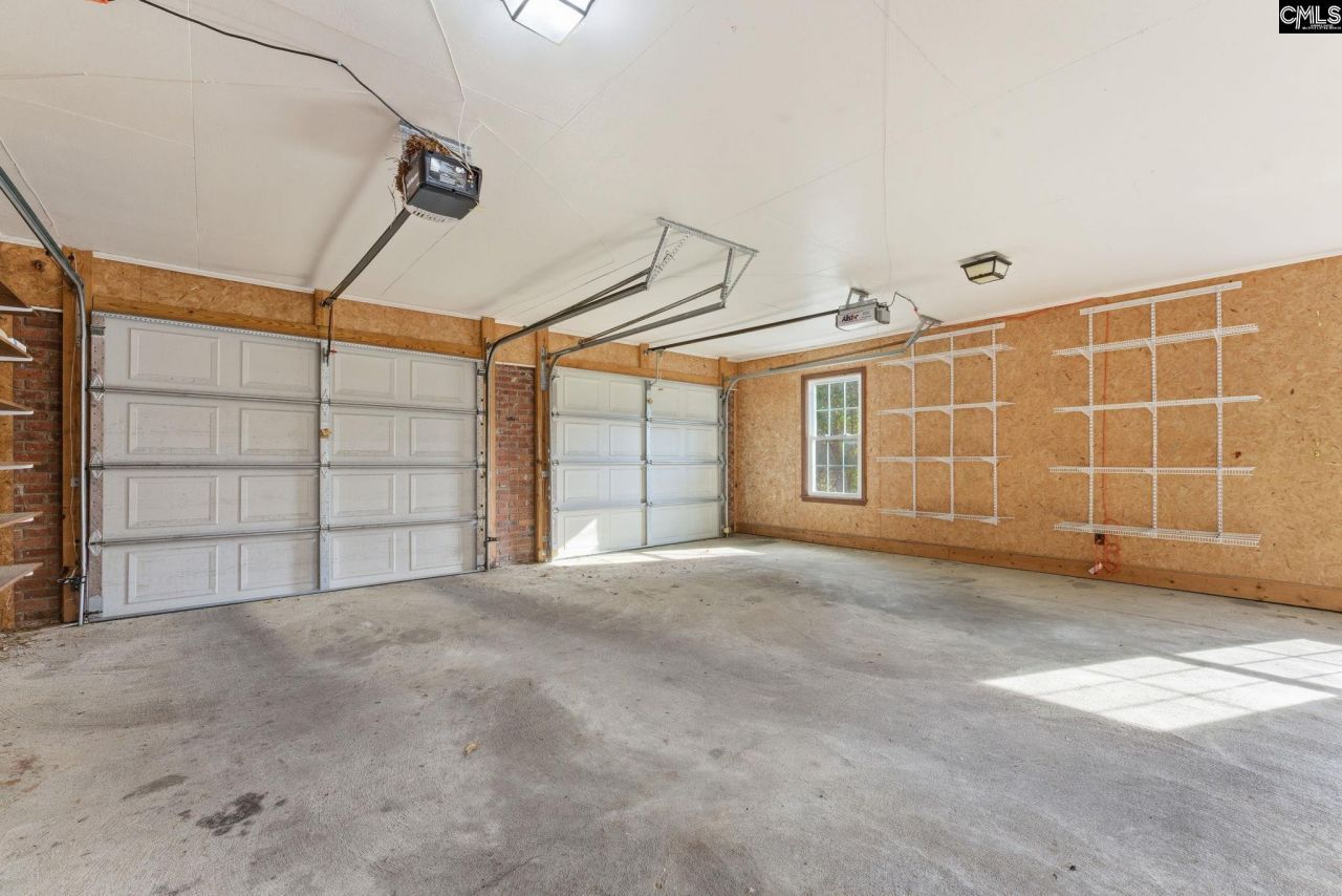 201 Hillcrest Drive Photo 30