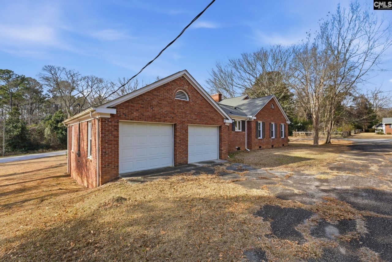 201 Hillcrest Drive Photo 32