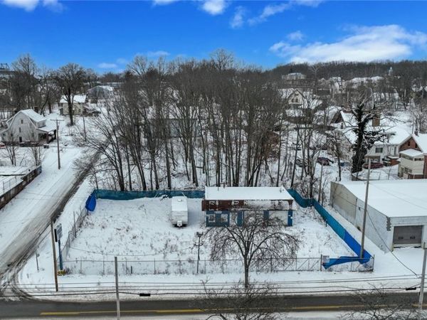 900 Wick Avenue, Youngstown, OH 44505