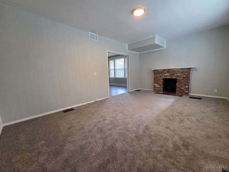 24 Parkwood Place, Cincinnati, OH 45217 Photo 3