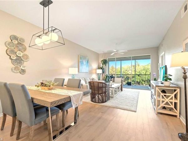 6824 Sterling Greens PL, Unit 302, NAPLES, FL 34104