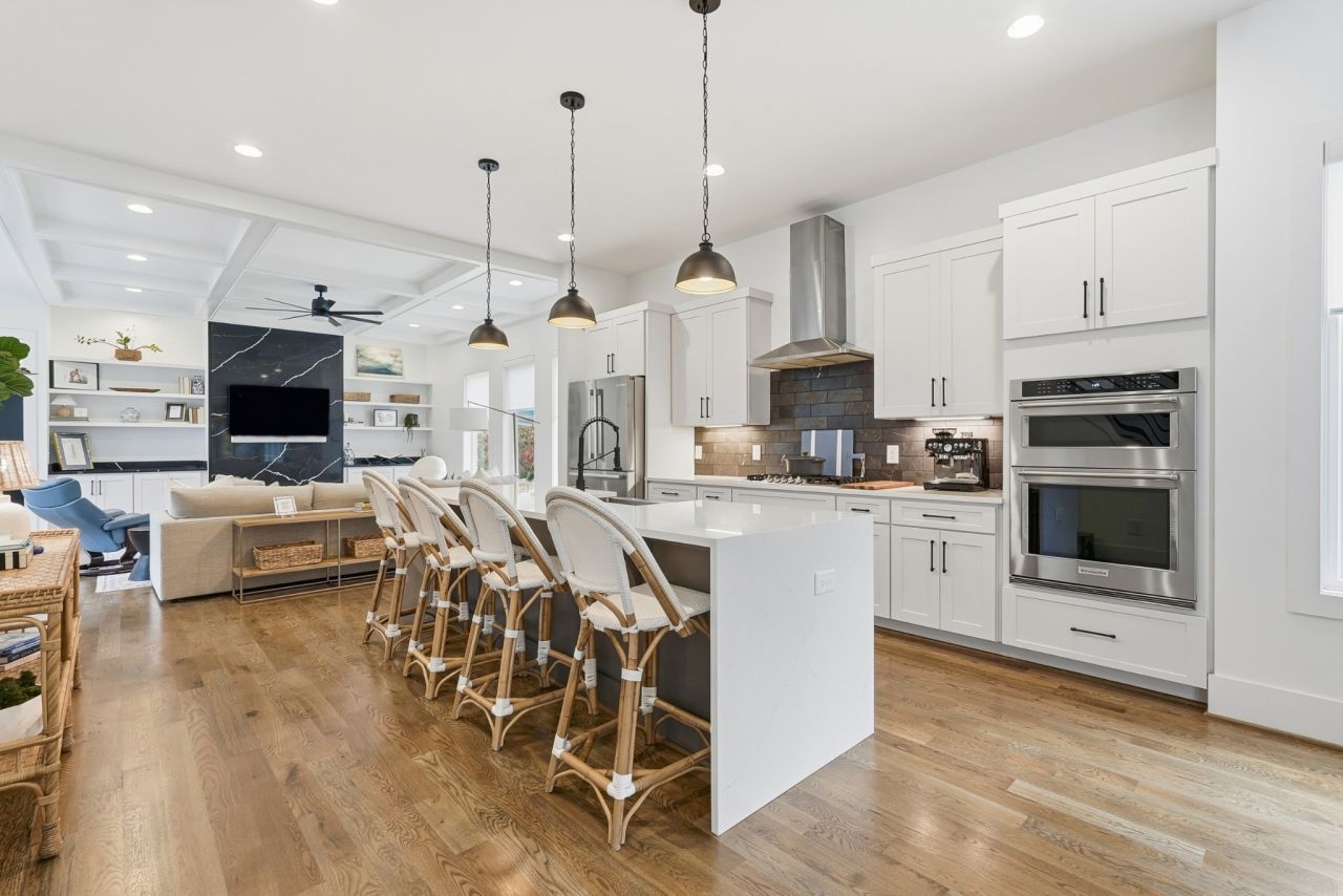 4900 Illinois Ave, Nashville, TN 37209 Main Photo