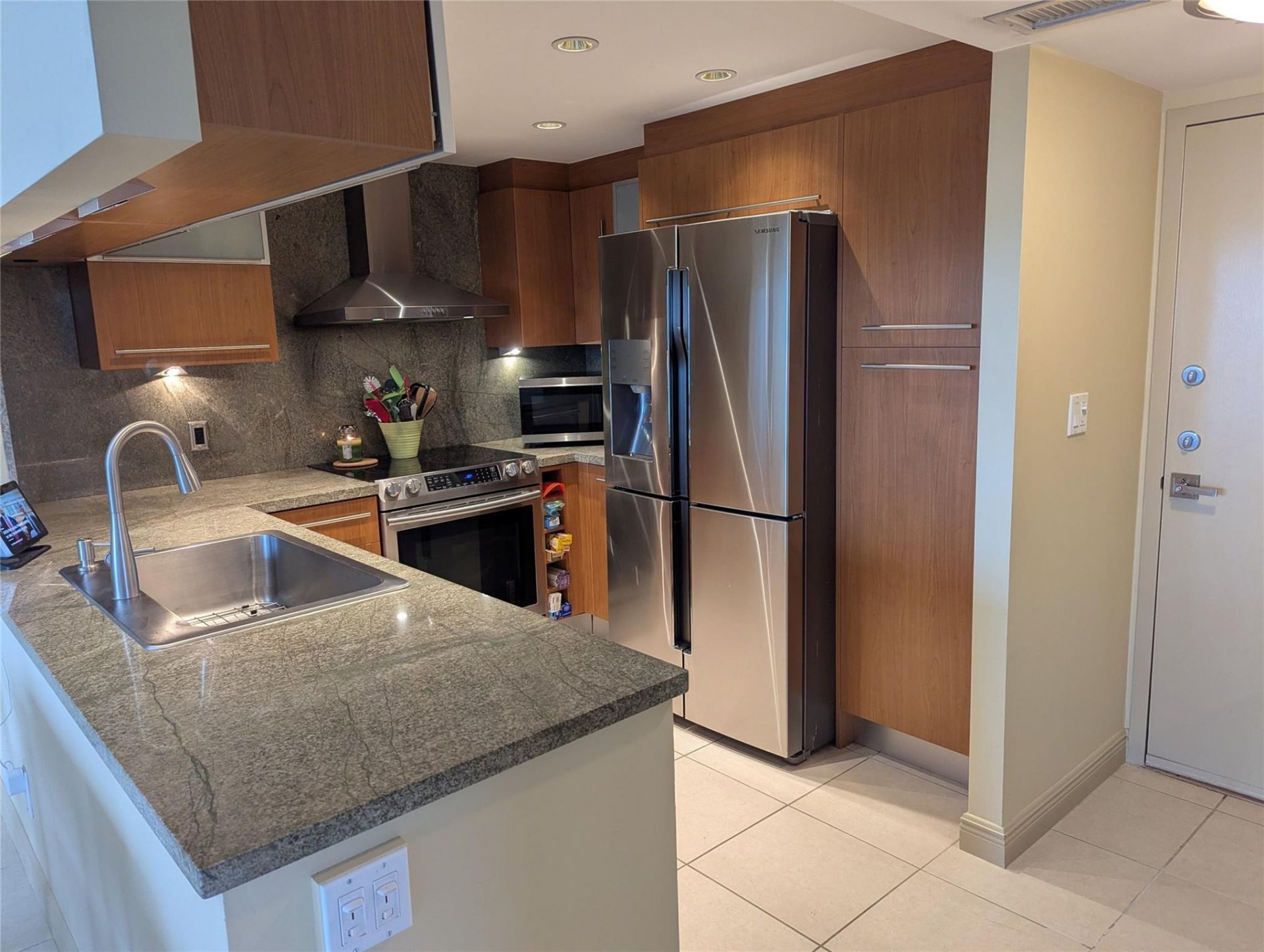 1800 N Andrews Avenue, Unit 10G, Fort Lauderdale, FL 33311 Photo