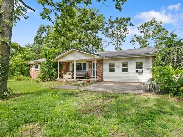 11419 Cripps Road, Gentry, AR 72734