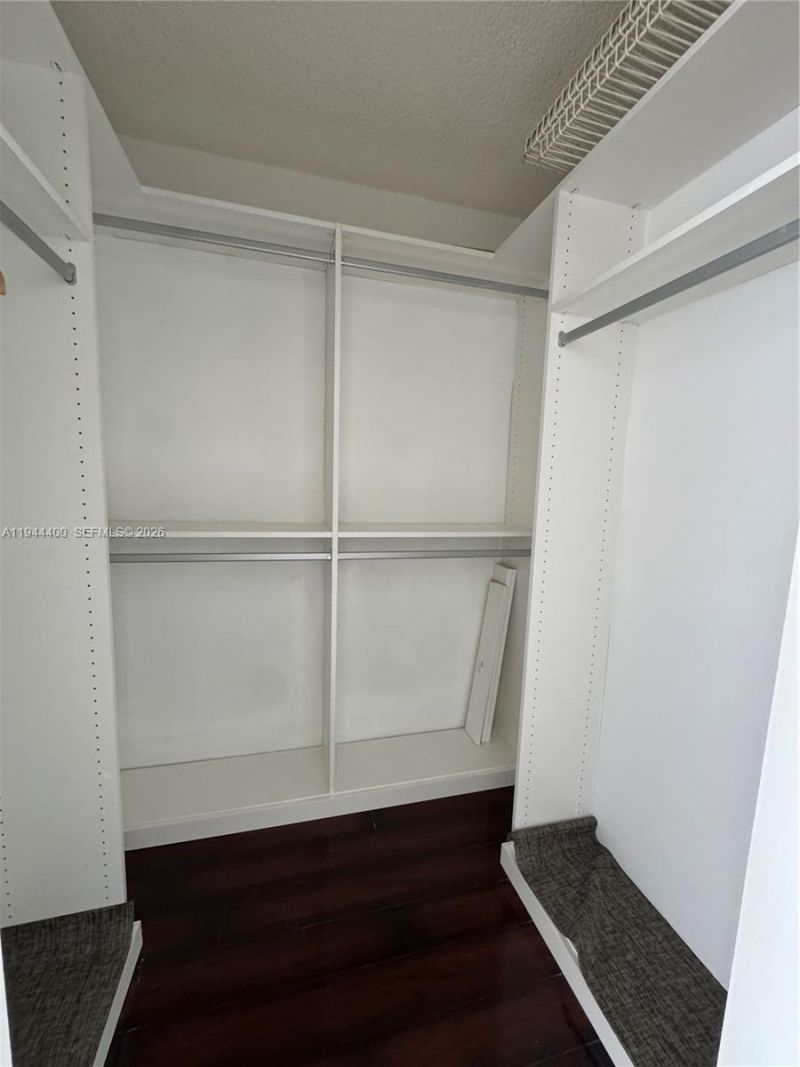 9330 Lagoon Pl, Unit 201, Davie, FL 33324 Photo