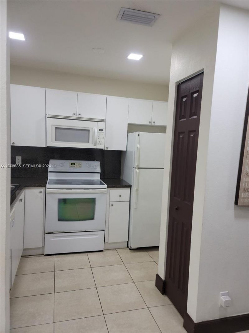 17401 SW 140th Ct, Miami, FL 33177 Photo