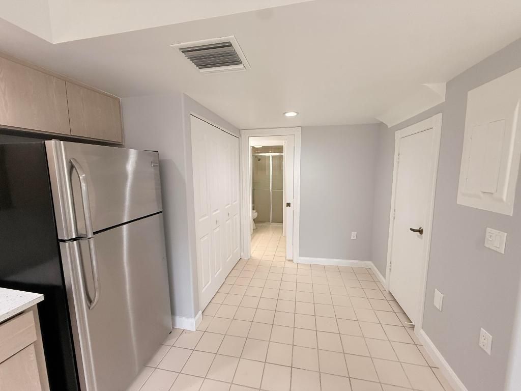 8111 Northboro Court, Unit 11b, Lake Clarke Shores, FL 33406 Photo