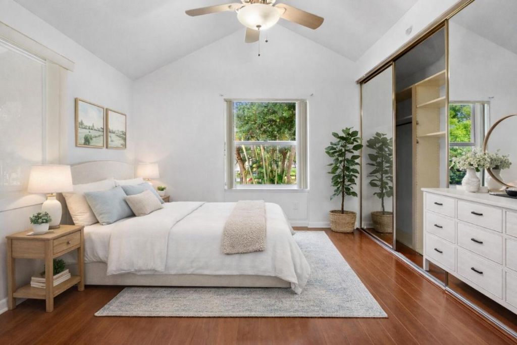 8111 Northboro Court, Unit 11b, Lake Clarke Shores, FL 33406 Photo