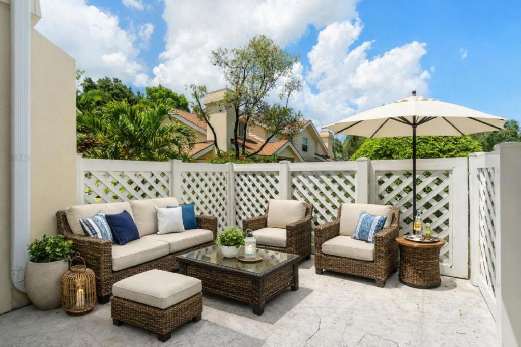 8111 Northboro Court, Unit 11b, Lake Clarke Shores, FL 33406 Photo