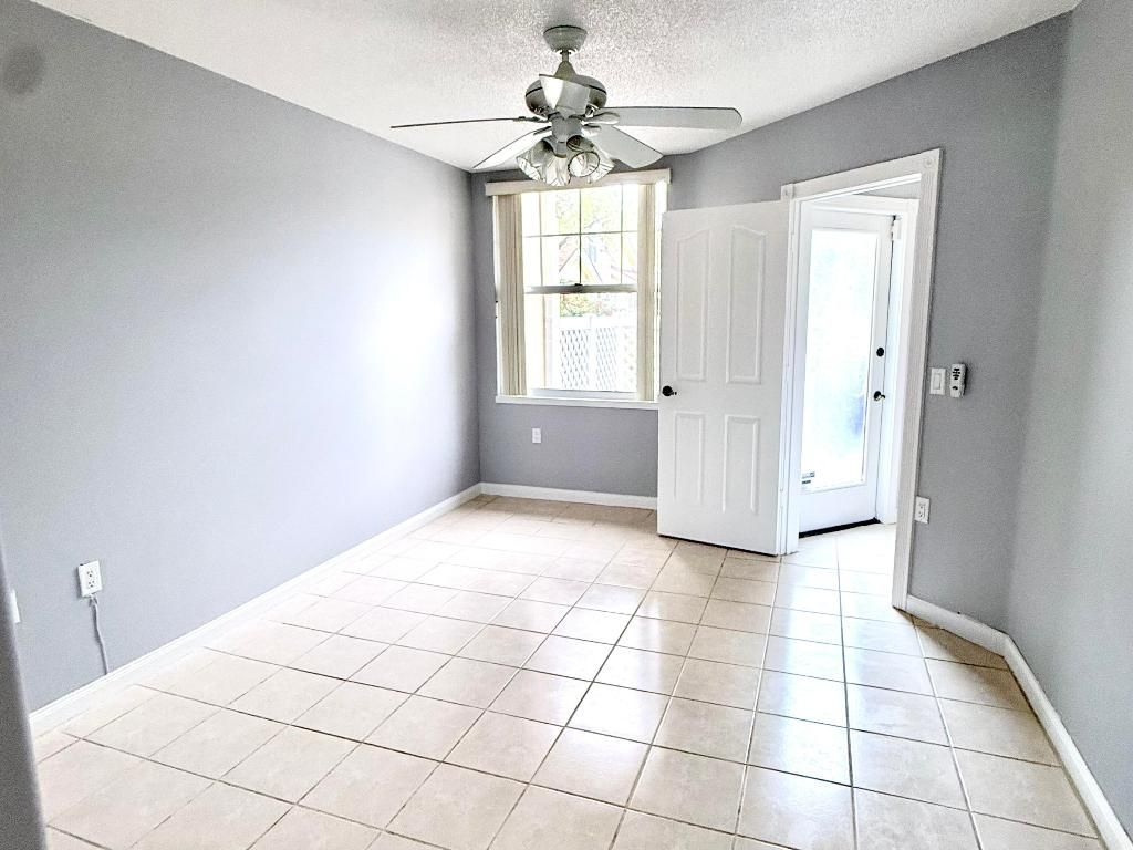 8111 Northboro Court, Unit 11b, Lake Clarke Shores, FL 33406 Photo