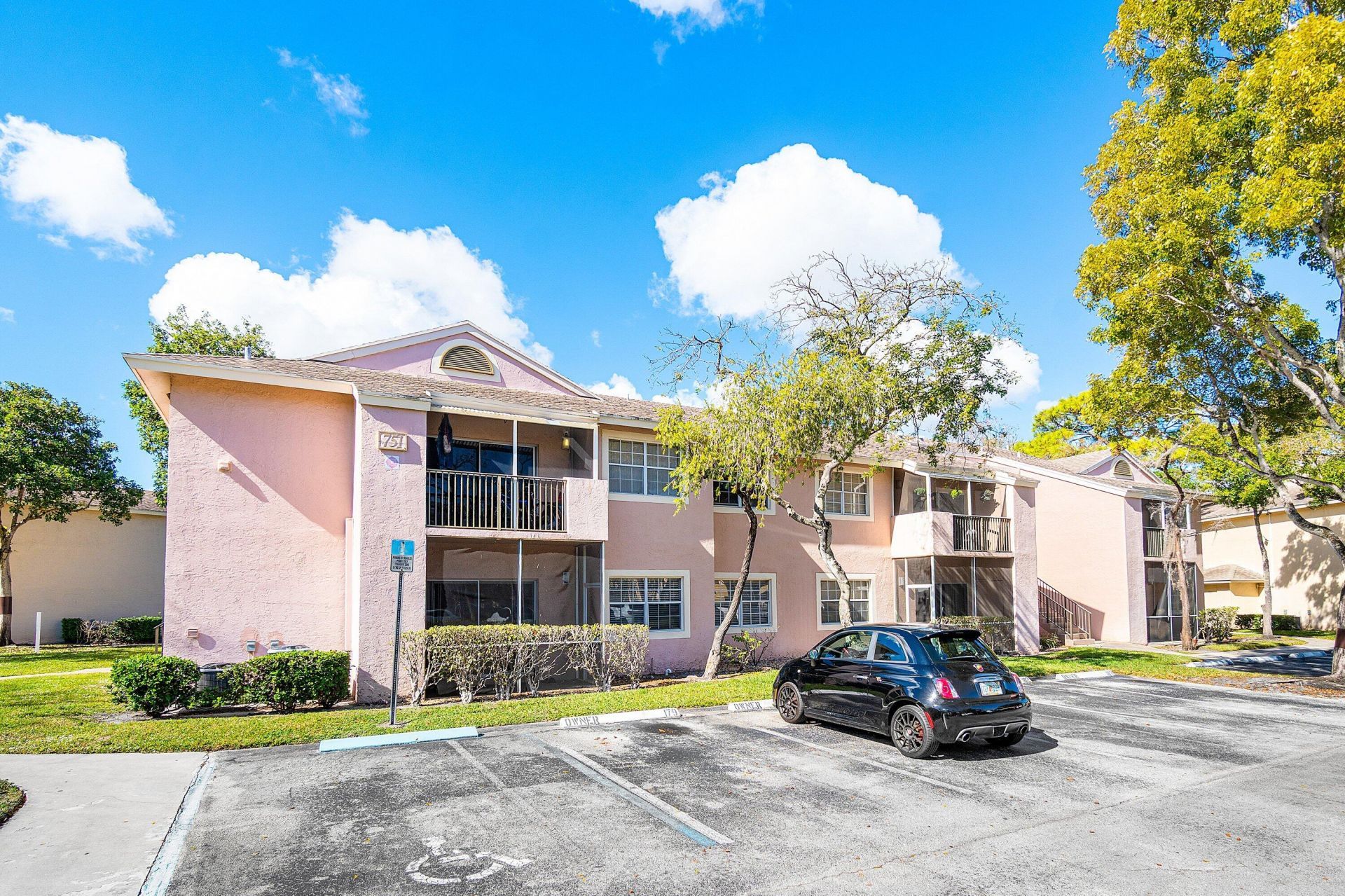 751 Cypress Lane, Unit B7, Deerfield Beach, FL 33064 Main Photo