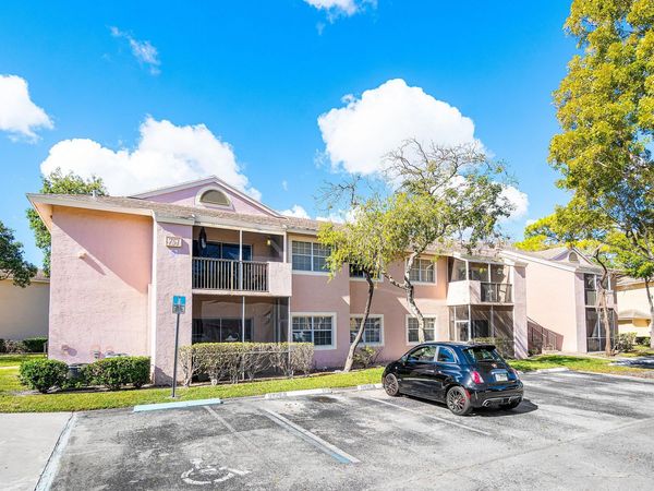 751 Cypress Lane, Unit B7, Deerfield Beach, FL 33064