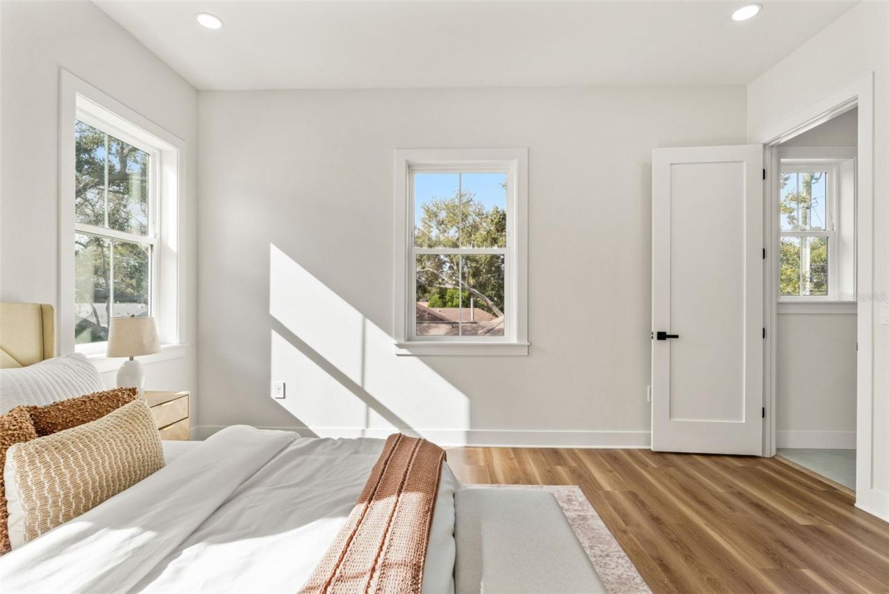 10194 Hodson Place, Seminole, FL 33776 Photo