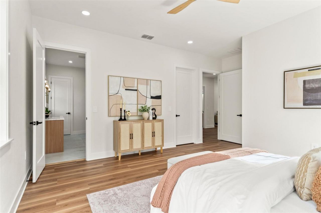 10194 Hodson Place, Seminole, FL 33776 Photo