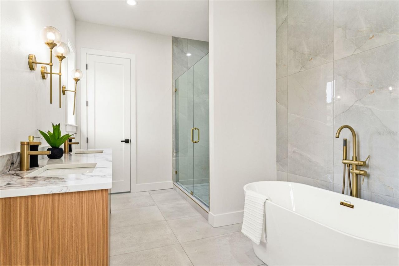 10194 Hodson Place, Seminole, FL 33776 Photo