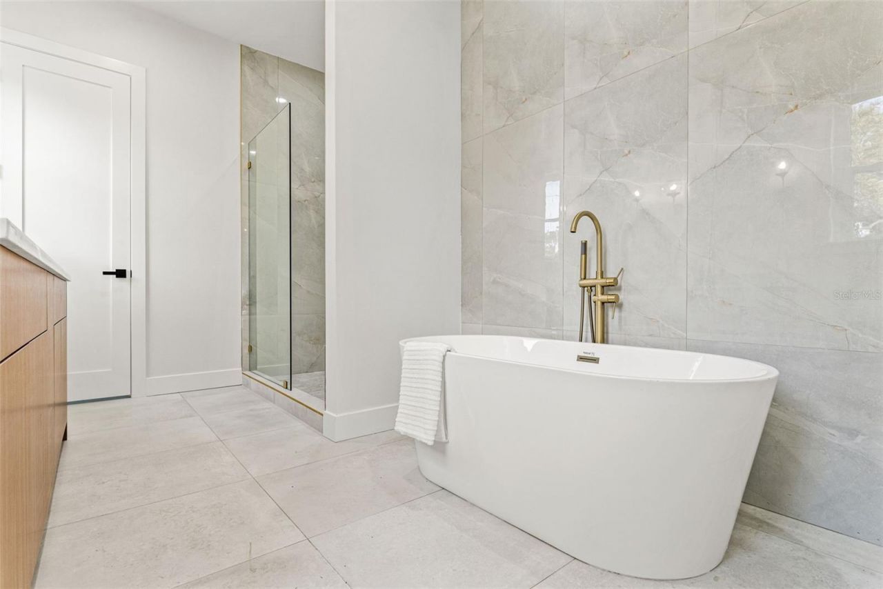 10194 Hodson Place, Seminole, FL 33776 Photo