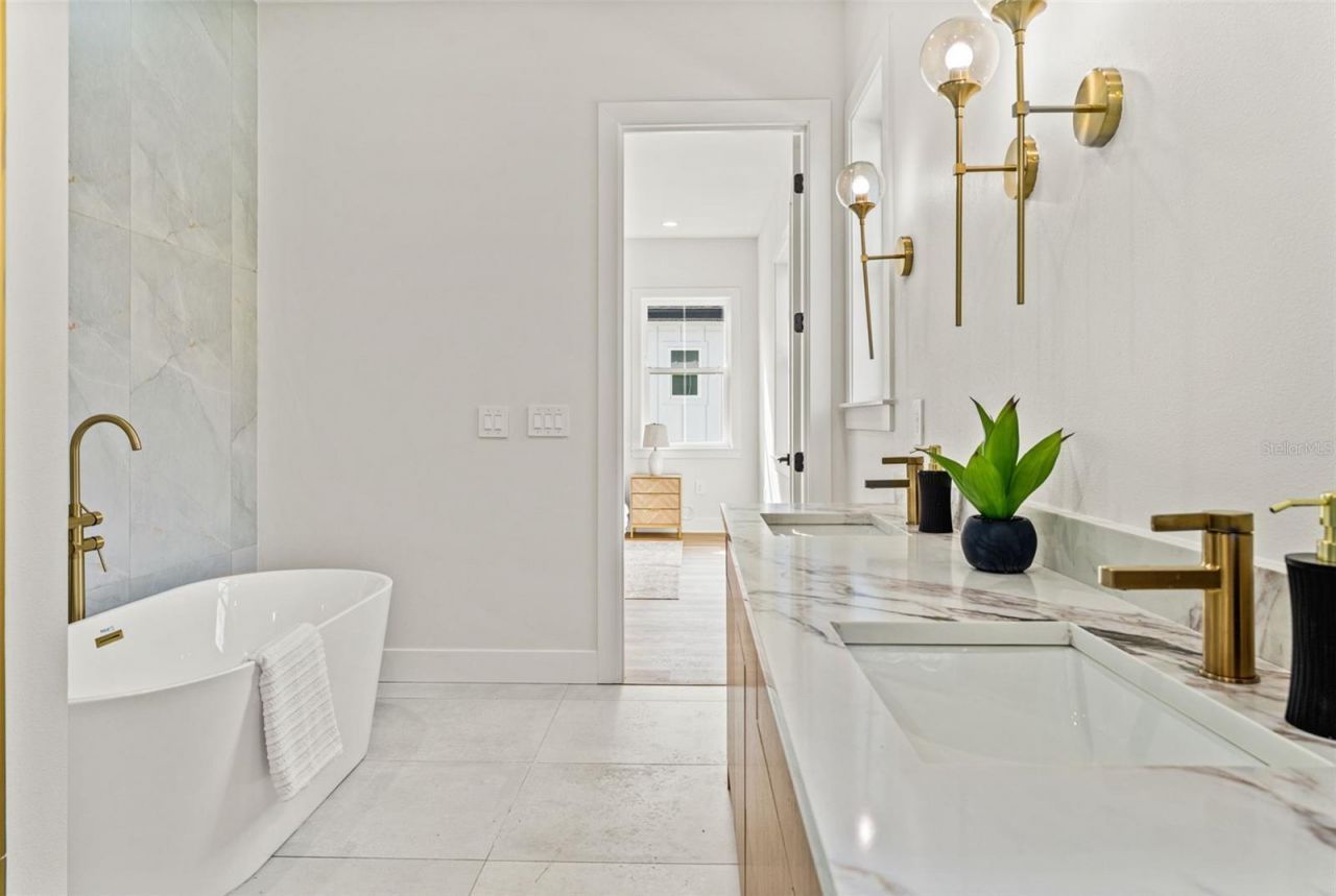 10194 Hodson Place, Seminole, FL 33776 Photo