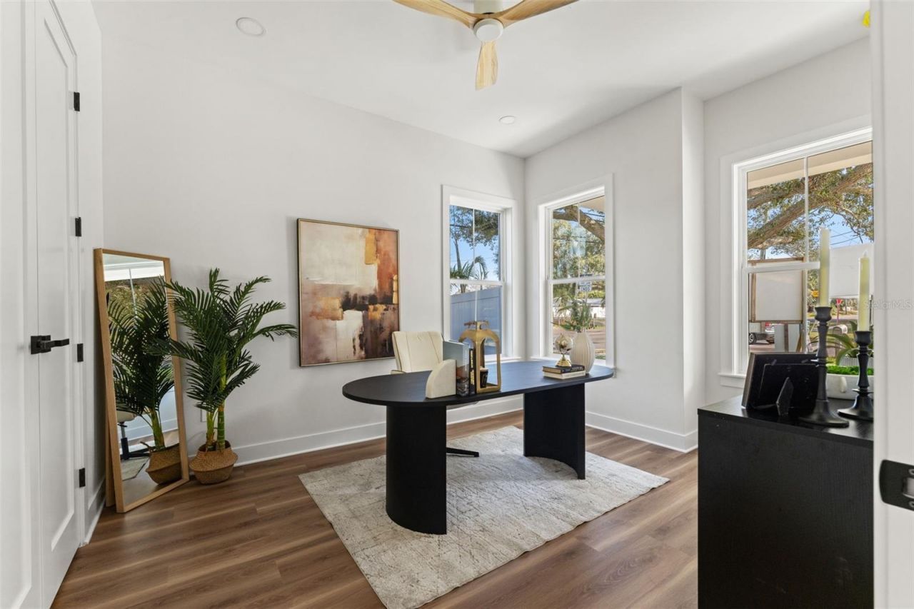 10194 Hodson Place, Seminole, FL 33776 Photo