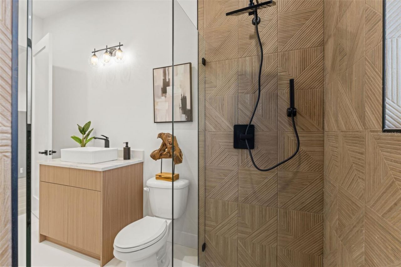 10194 Hodson Place, Seminole, FL 33776 Photo