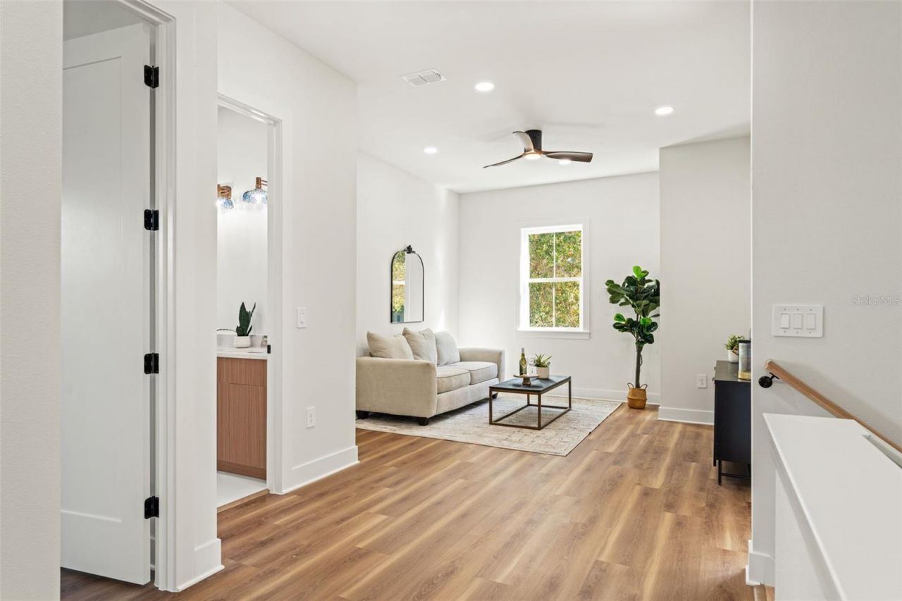 10194 Hodson Place, Seminole, FL 33776 Photo