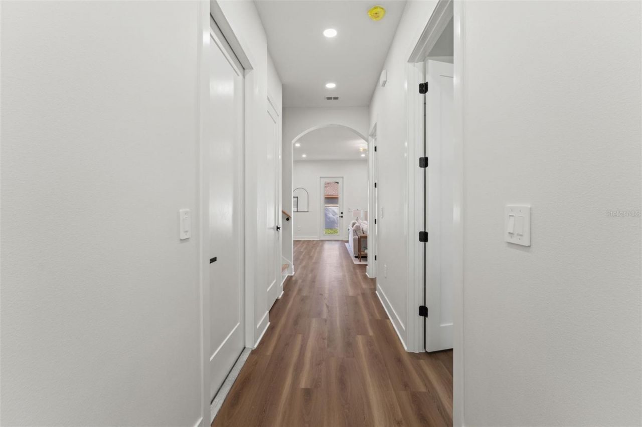 10194 Hodson Place, Seminole, FL 33776 Photo