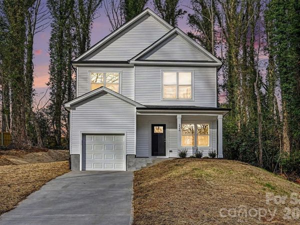 226 Oak Circle, Newton, NC 28658