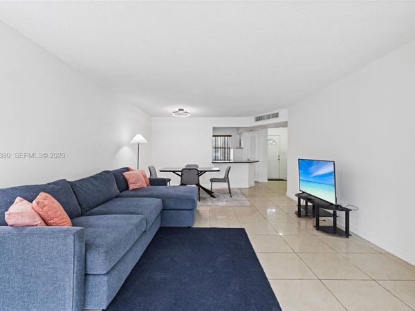 1501 NE 191st St, Unit C216, Miami, FL 33179