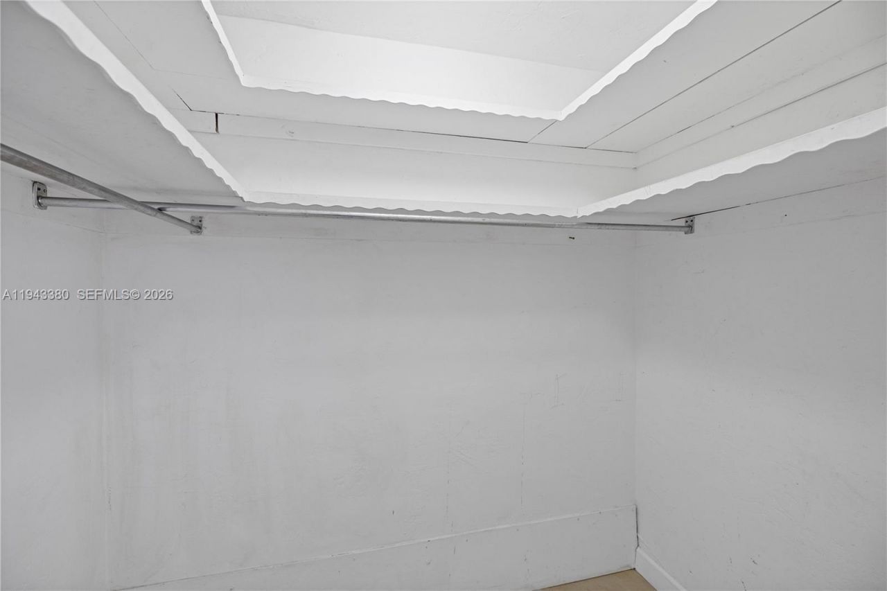 1501 NE 191st St, Unit C216, Miami, FL 33179 Photo