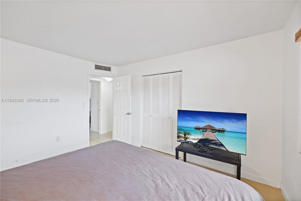 1501 NE 191st St, Unit C216, Miami, FL 33179 Photo