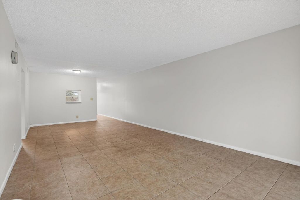2501 Antigua Terrace, Unit D1, Coconut Creek, FL 33066 Photo