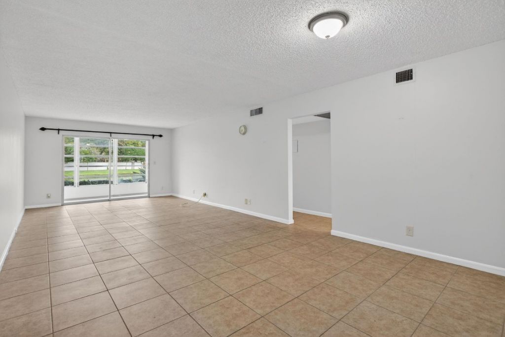 2501 Antigua Terrace, Unit D1, Coconut Creek, FL 33066 Photo
