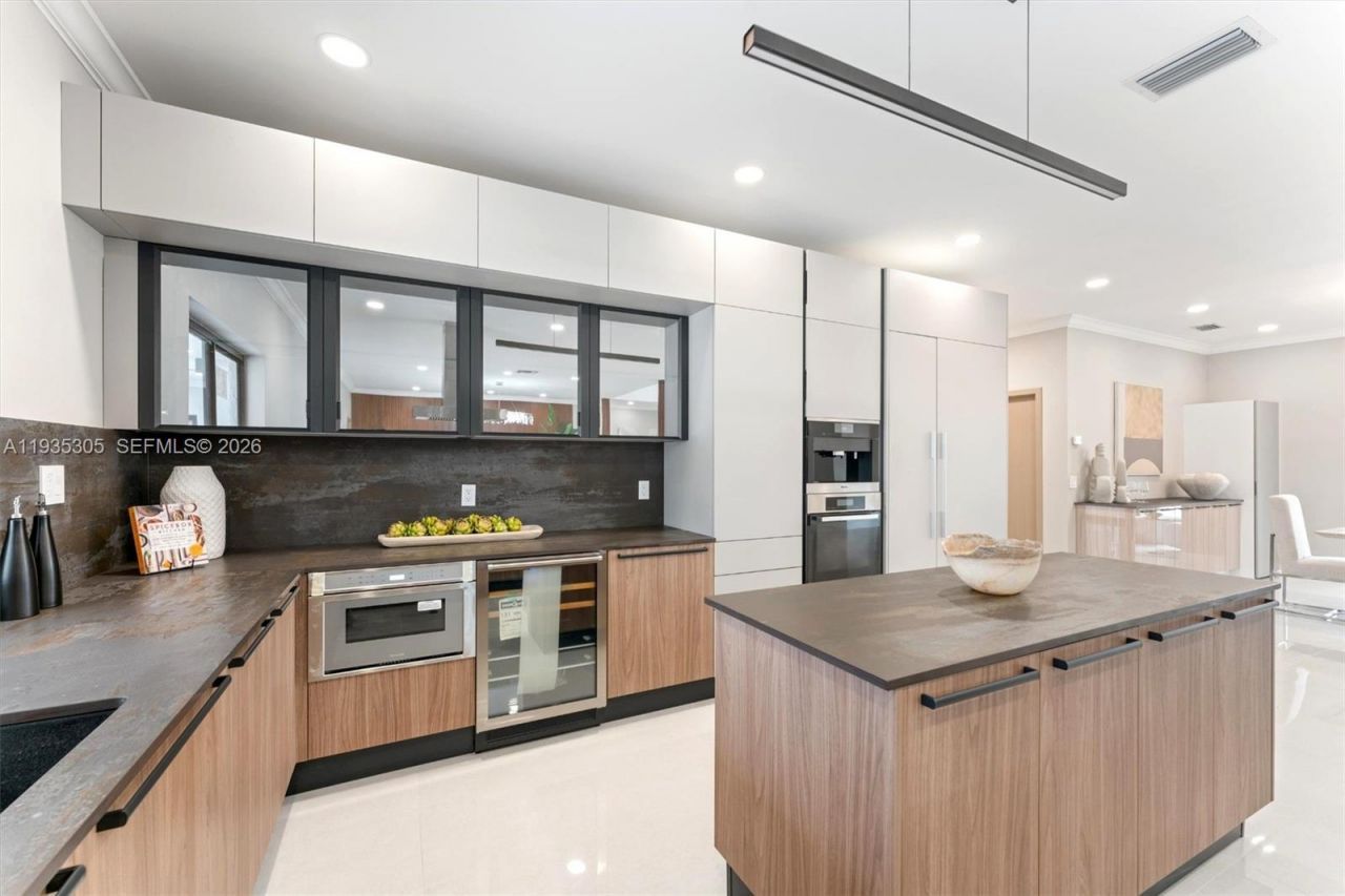 16733 Golfview Dr, Weston, FL 33326 Photo