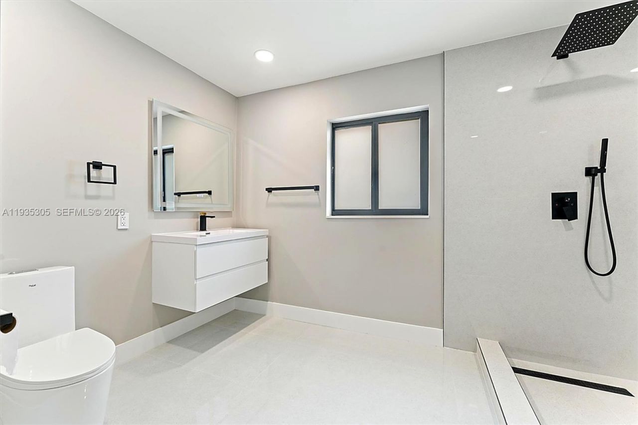 16733 Golfview Dr, Weston, FL 33326 Photo