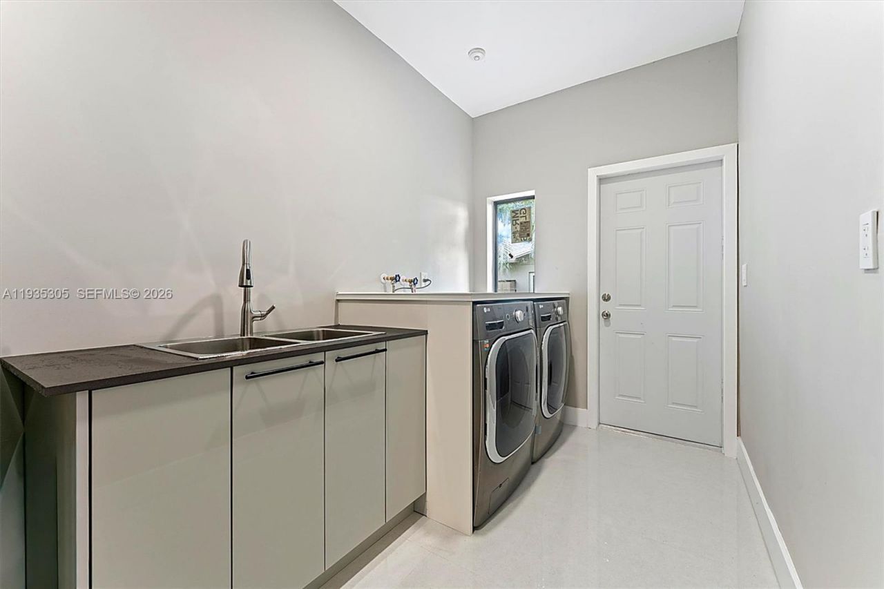 16733 Golfview Dr, Weston, FL 33326 Photo