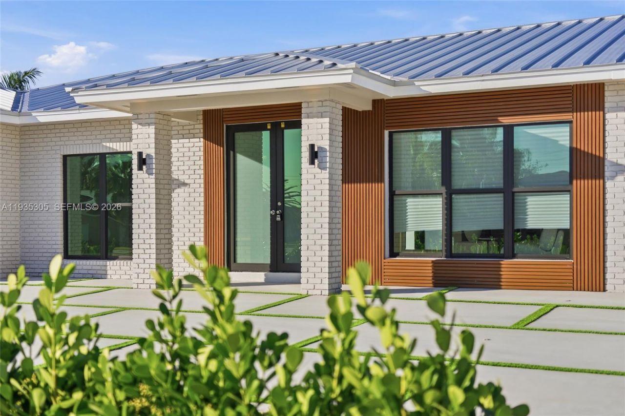 16733 Golfview Dr, Weston, FL 33326 Photo