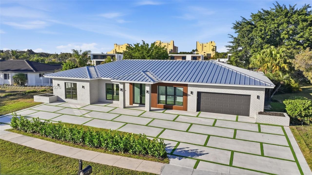 16733 Golfview Dr, Weston, FL 33326 Photo