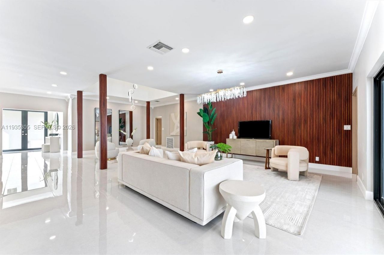 16733 Golfview Dr, Weston, FL 33326 Photo