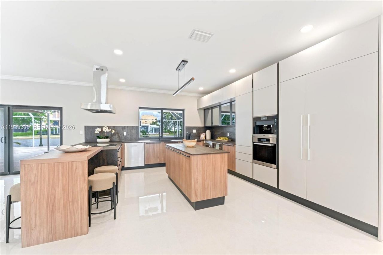 16733 Golfview Dr, Weston, FL 33326 Photo