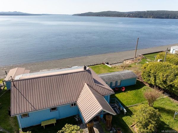 220 1ST St, Sointula, BC V0N 3E0