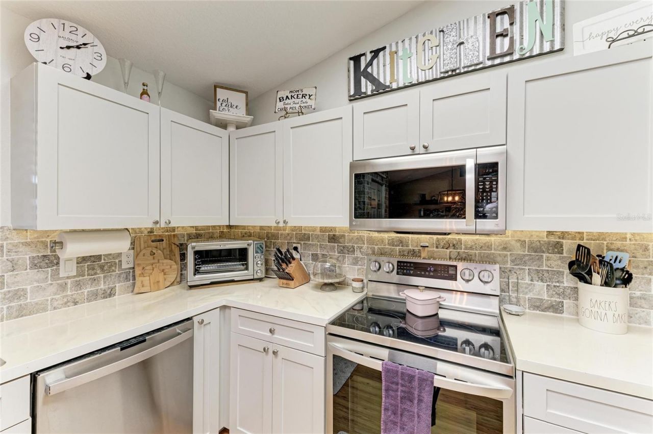 22120 26th Avenue E, Bradenton, FL 34211 Photo