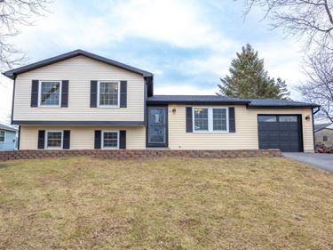 95 Wildherd Drive, Henrietta, NY 14467