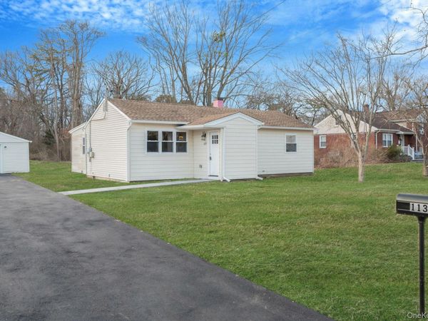 1137 Nugent Avenue , Bay Shore, NY 11706