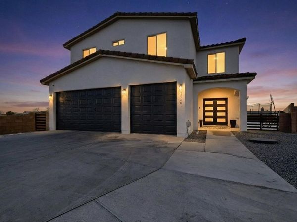 3930 Jaxson Lane, Santa Fe, NM 87507