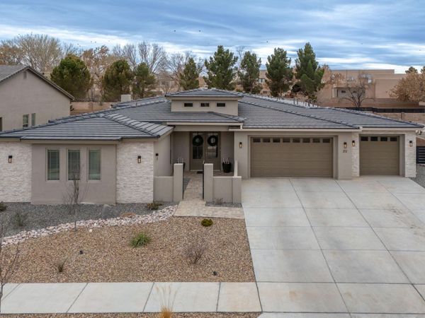 212 Lavender Place NE, Albuquerque, NM 87113