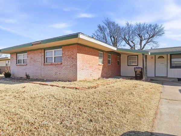 212 Iroquois Trail, Burns Flat, OK 73624