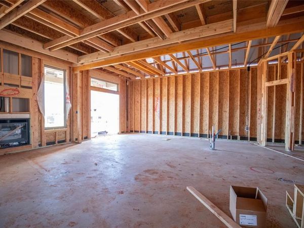 12512 SW 31st Street, Yukon, OK 73099